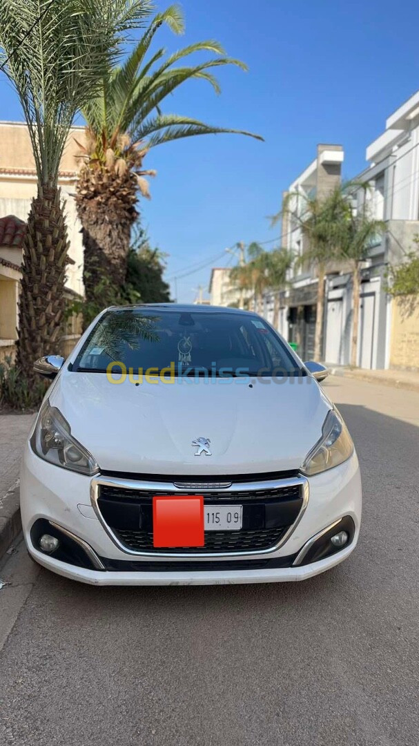 Peugeot 208 2015 Allure