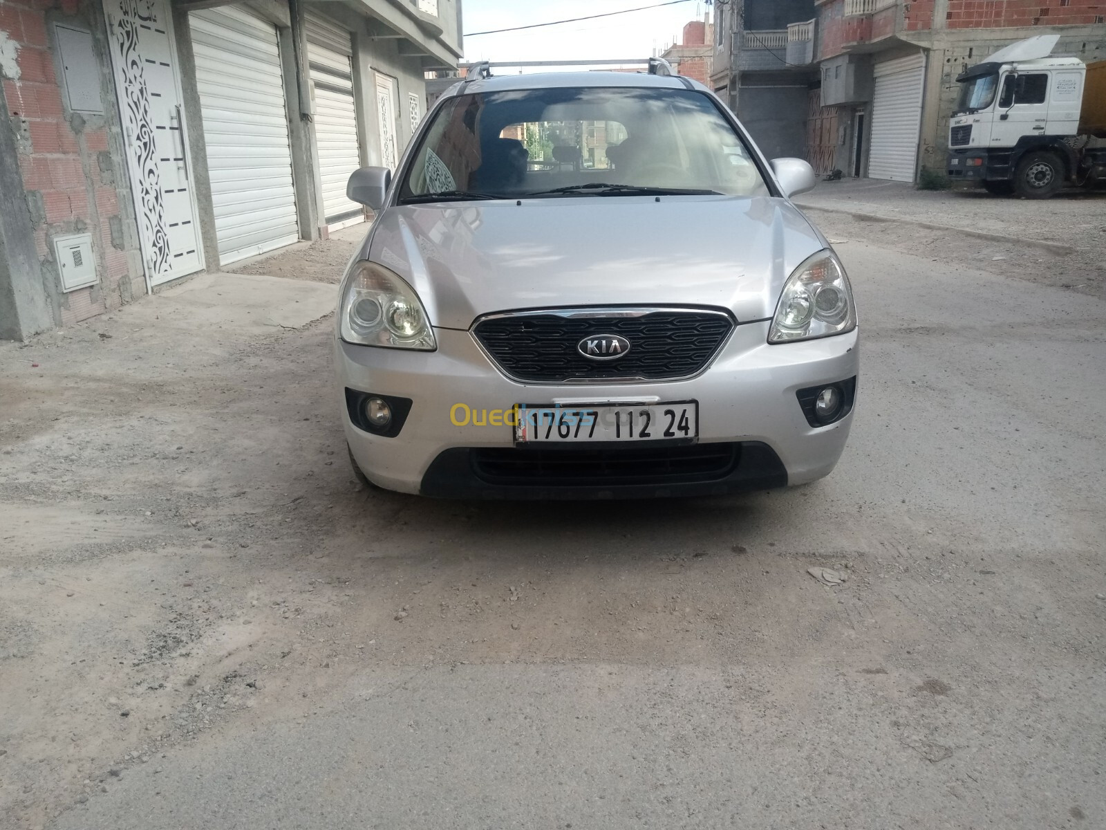 Kia Carens 2012 3