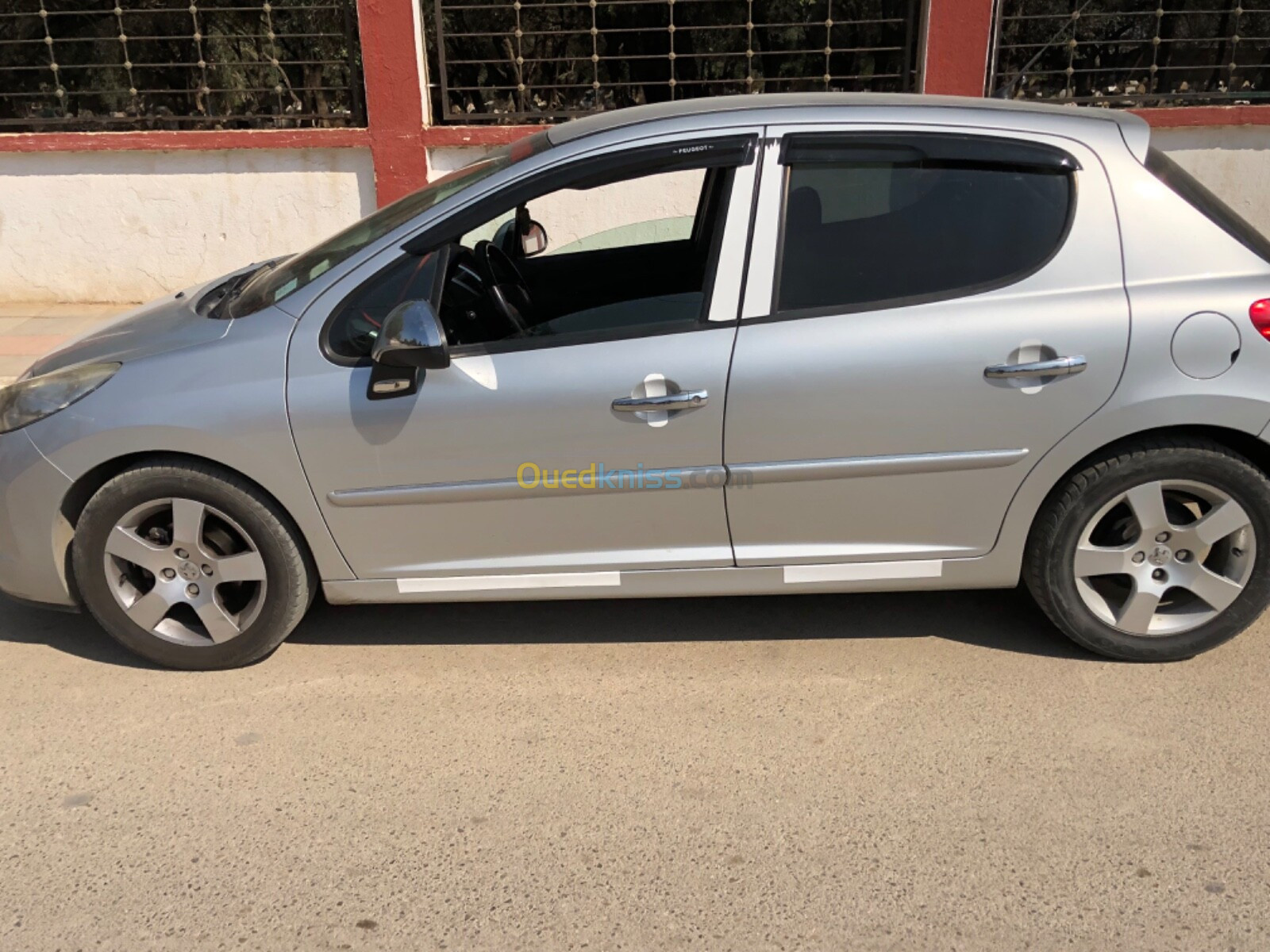 Peugeot 207 2011 