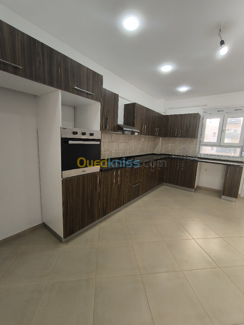 Location Appartement F3 Oran Bir el djir