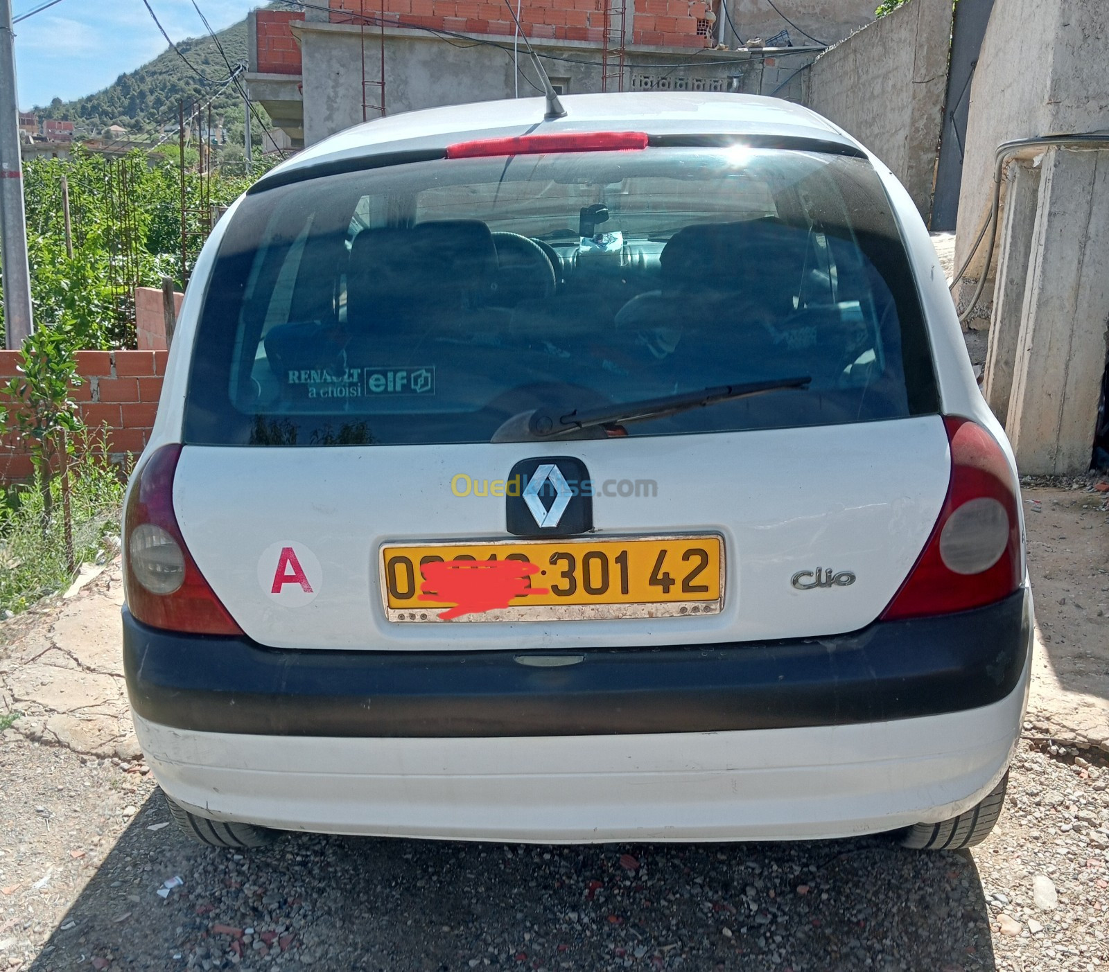 Renault Clio 2 2001 كليو ذبانة