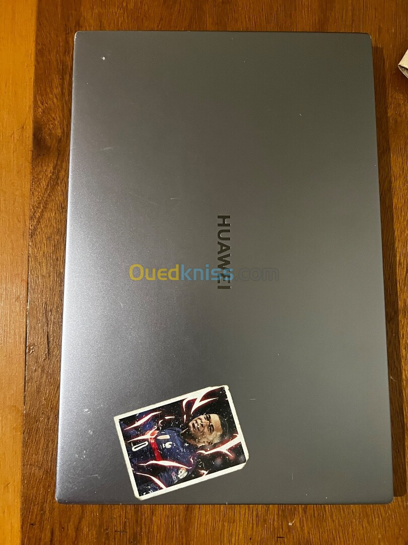 HUAWEI MATEBOOK D14