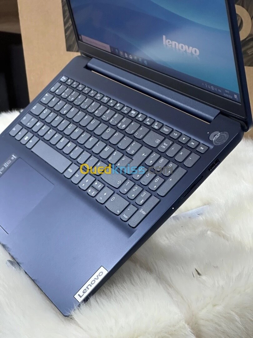 LENOVO IDEAPAD 3 i7-1165G7 20G0 512GO SSD NVIDIA GEFORCE MX450 2GO GDDR6