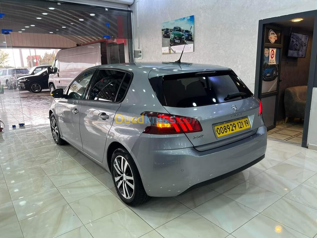 Peugeot 308 2021 