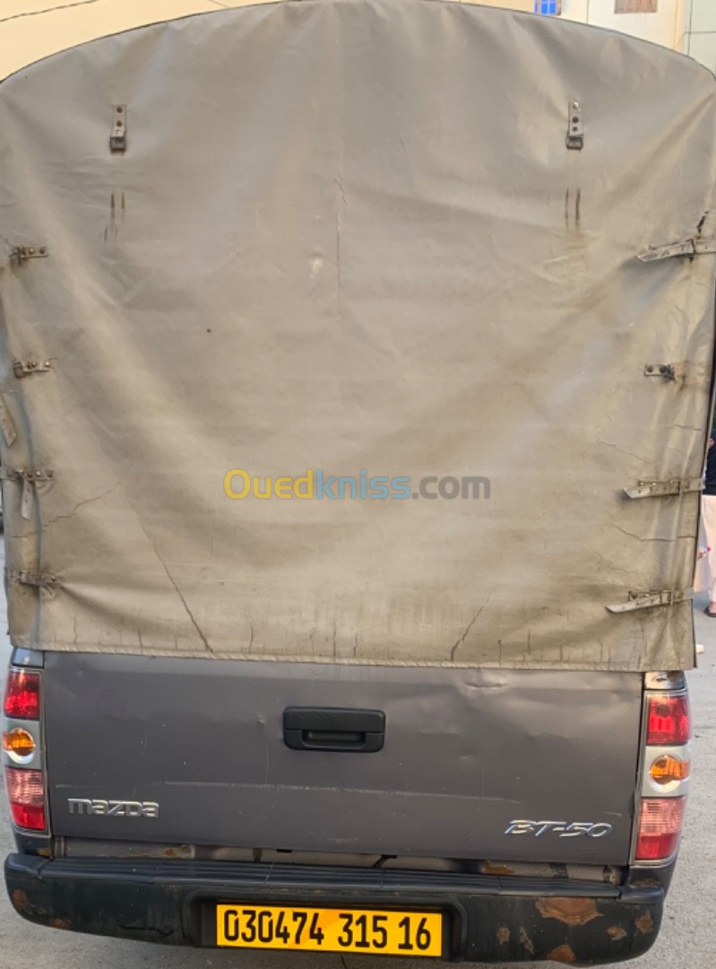 Mazda BT 50 2015 Simple cabine