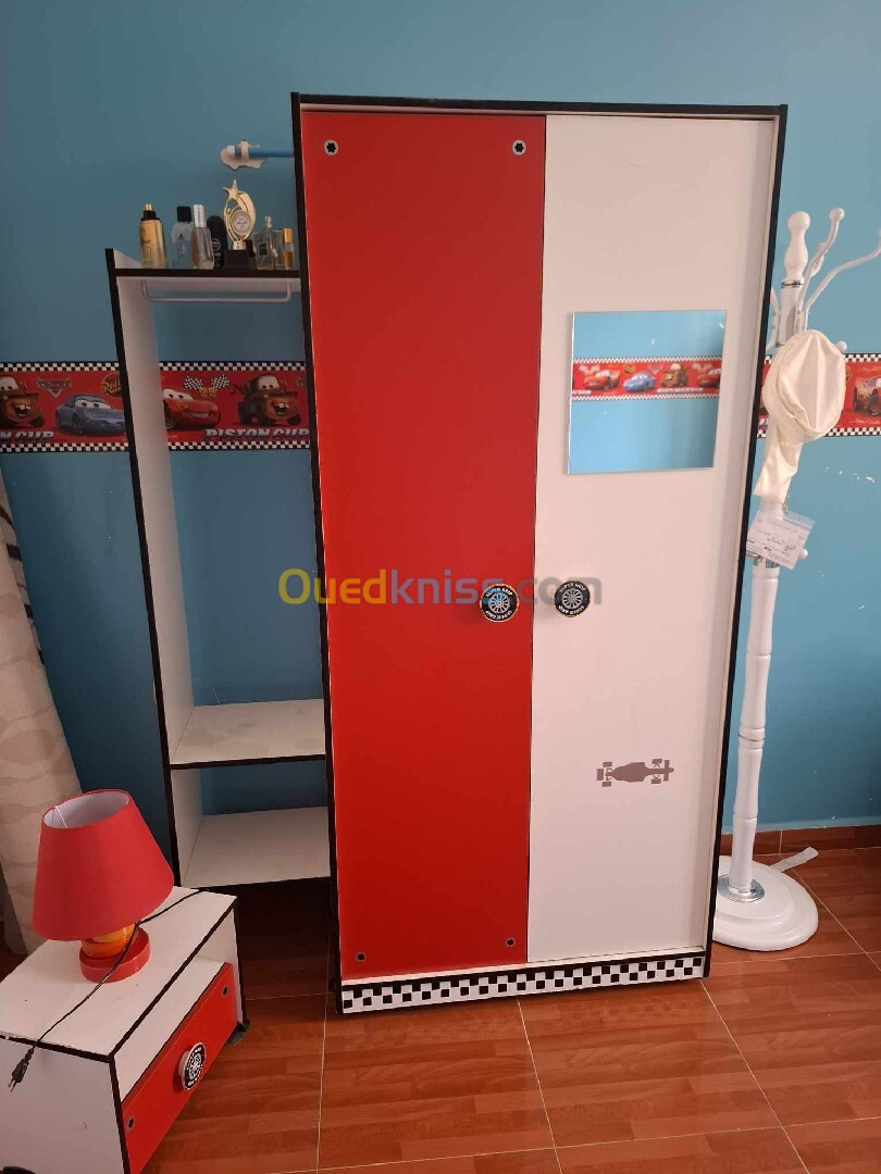 Armoire 2 porte avec chevet