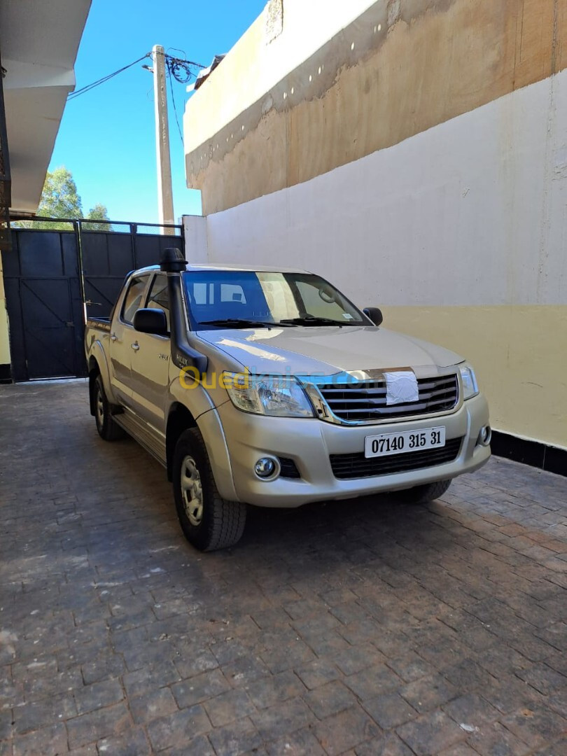 Toyota Hilux 2015 LEGEND DC 4x4