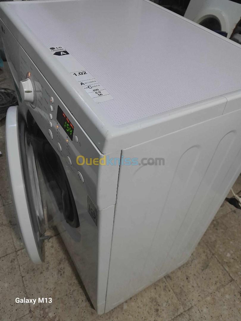 غسالة ملابس LG 6kg Direct Drive نظيفة بزاف