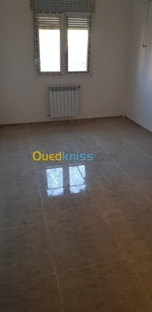 Location Appartement F4 Alger Zeralda