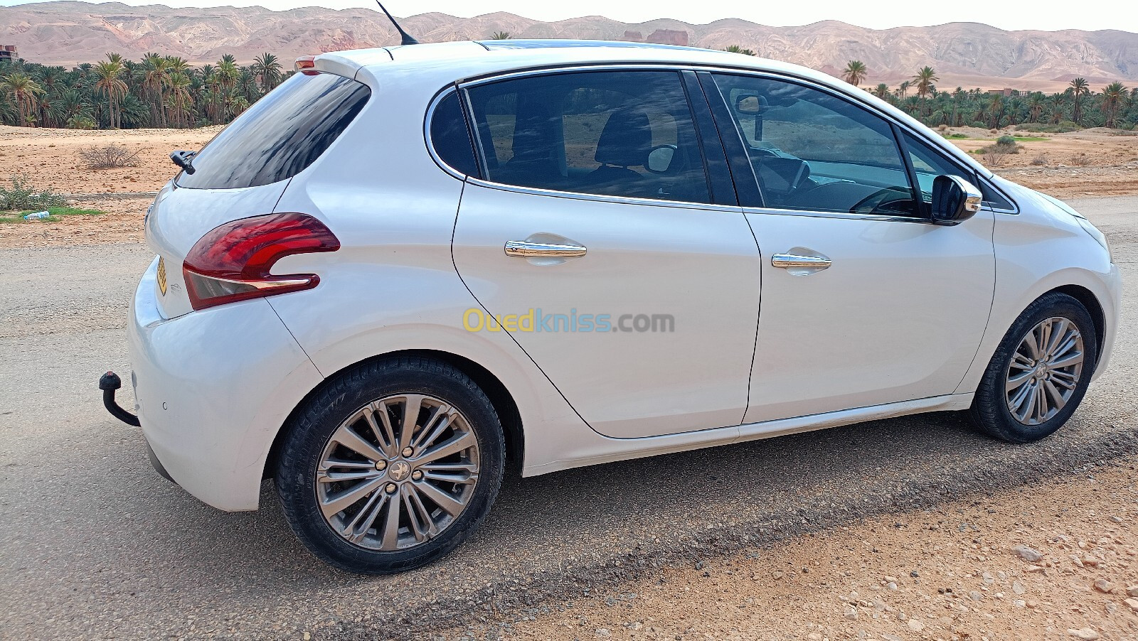 Peugeot 208 2015 Allure