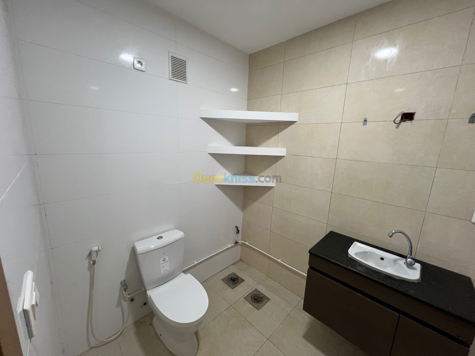 Location Appartement F3 Alger Draria