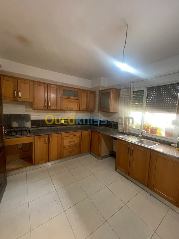 Location Appartement F4 Alger Birkhadem