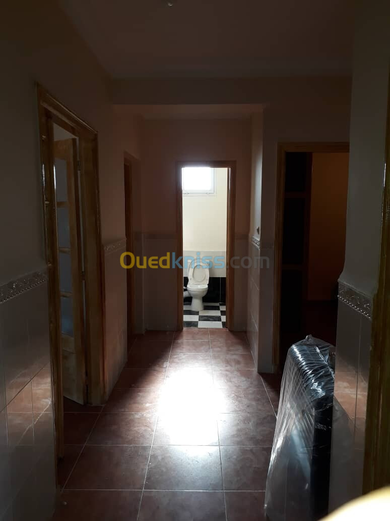 Location Appartement F3 Béjaïa Bejaia