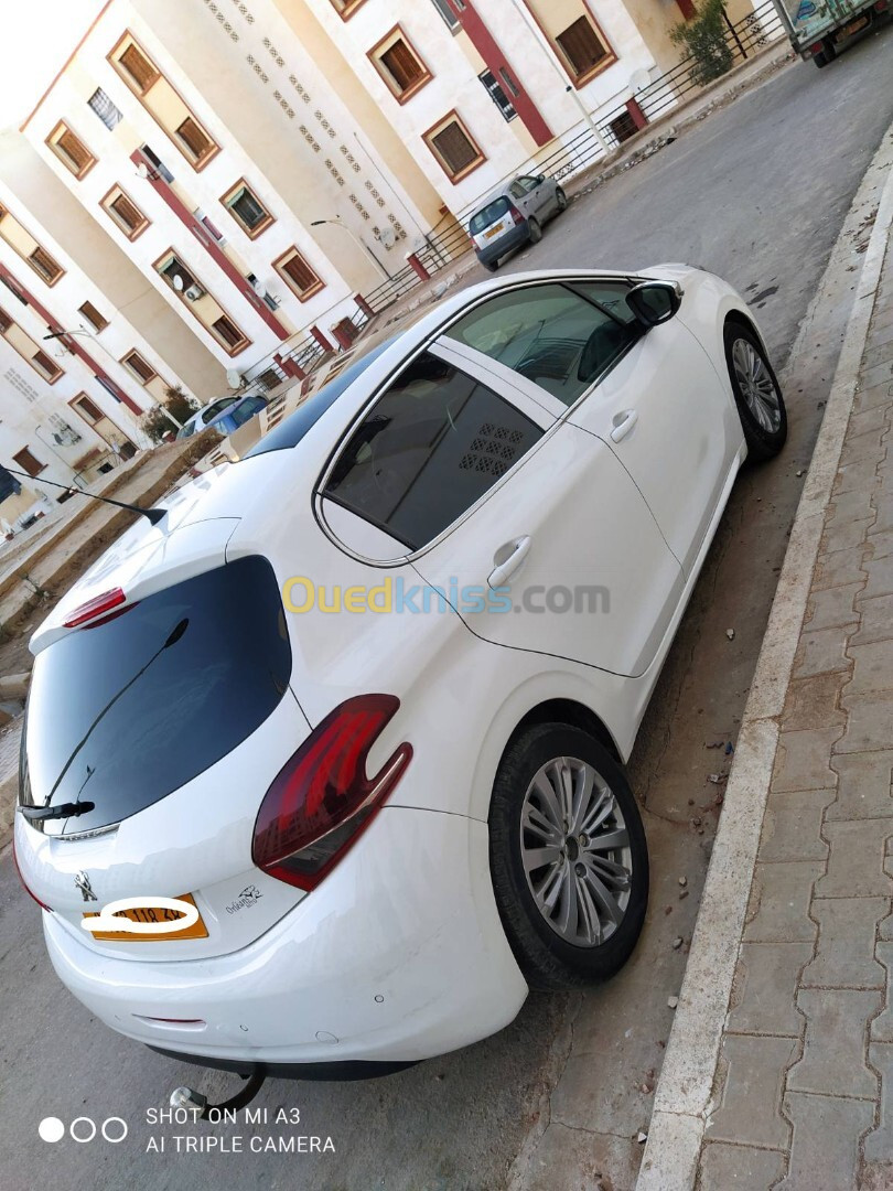 Peugeot 208 2018 Allure Facelift