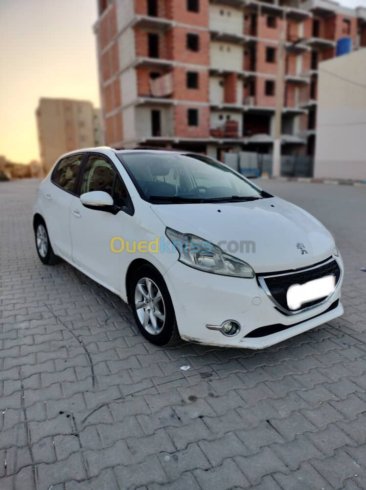 Peugeot 208 2013 Allure