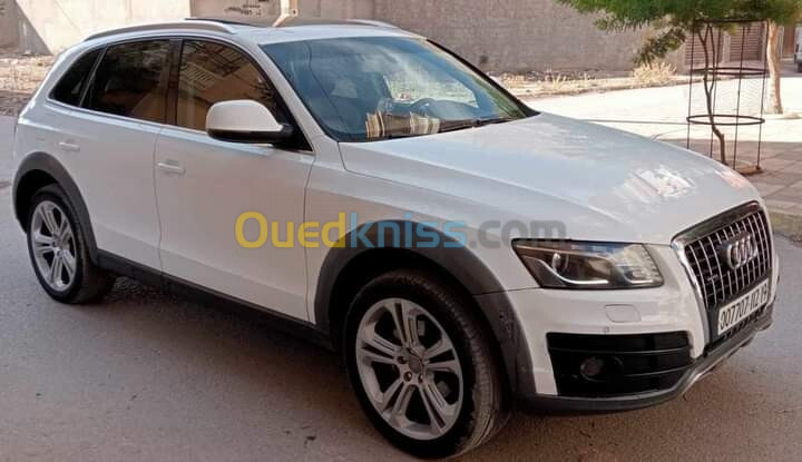 Audi Q5 2012 Off Road