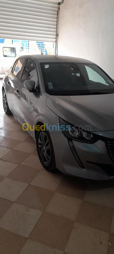 Peugeot 208 2021 208