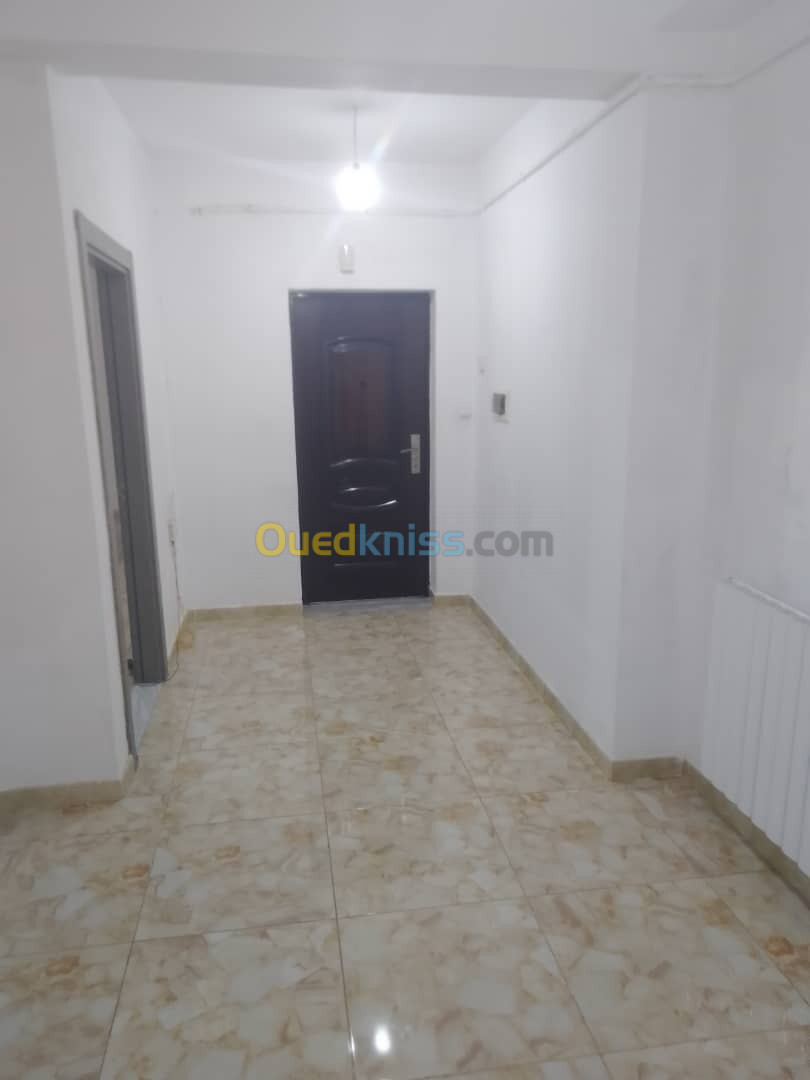 Location Appartement F4 Alger Staoueli