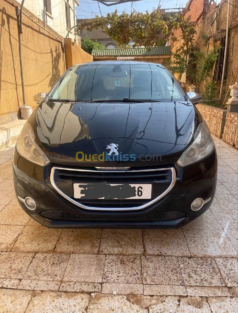 Peugeot 208 2013 Allure