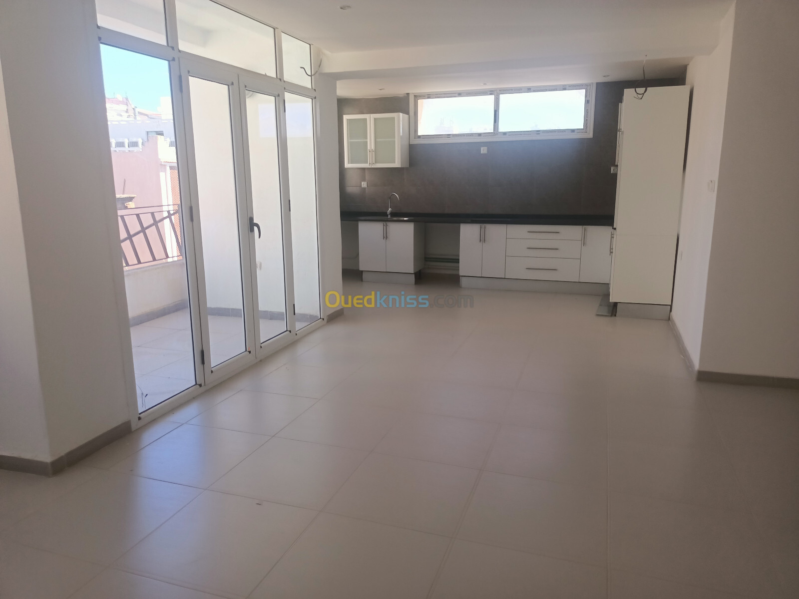 Location Appartement F3 Alger Hydra