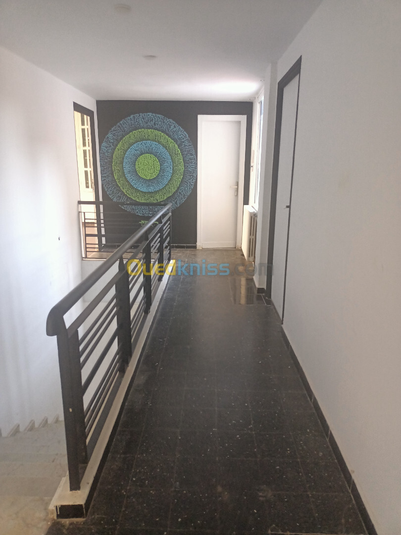 Location Niveau De Villa F4 Alger Hydra