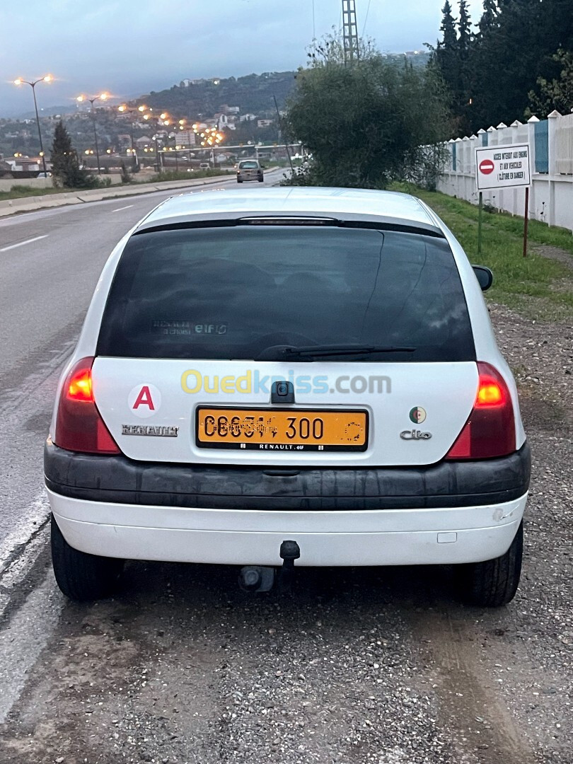 Renault Clio 2 2000 Expression