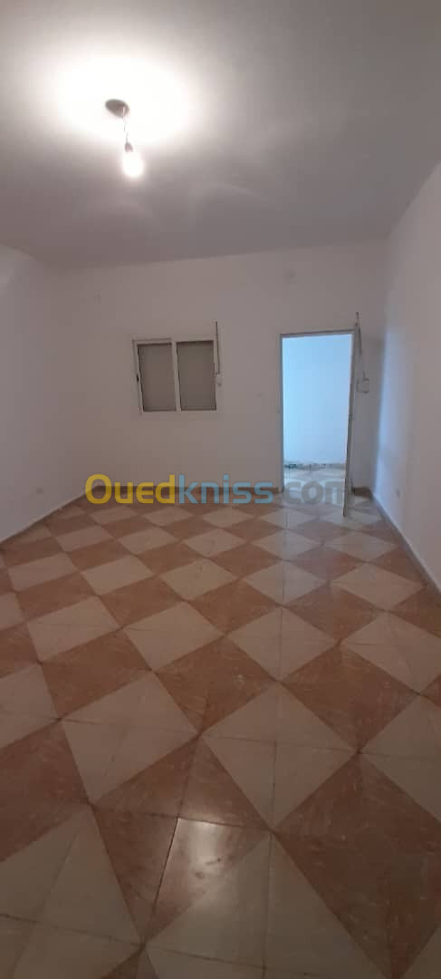 Location Appartement F4 Alger Mahelma