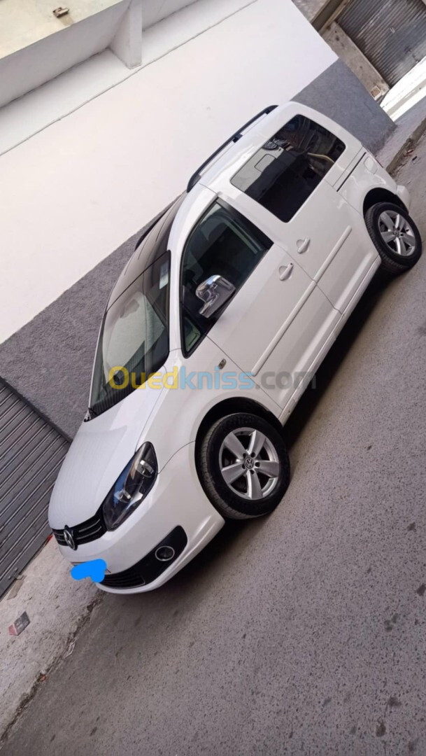 Volkswagen Caddy 2011 