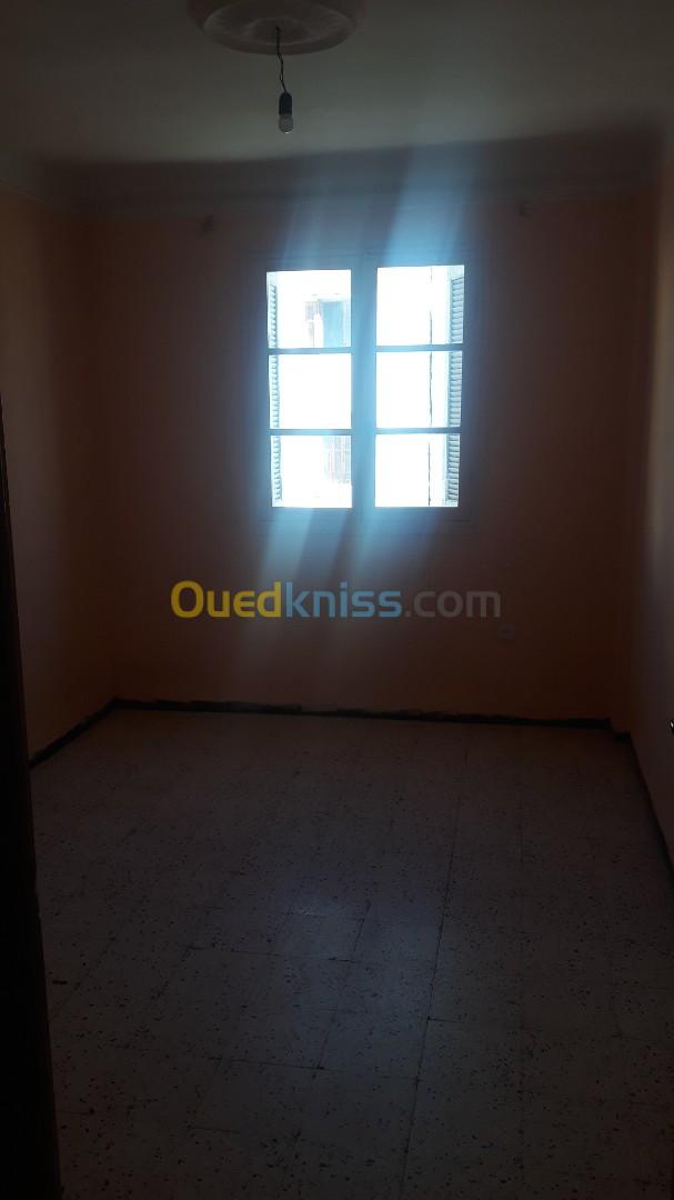 Location Appartement F3 Bouira Bouira