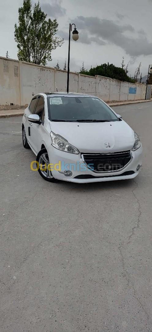 Peugeot 208 2015 Allure Facelift