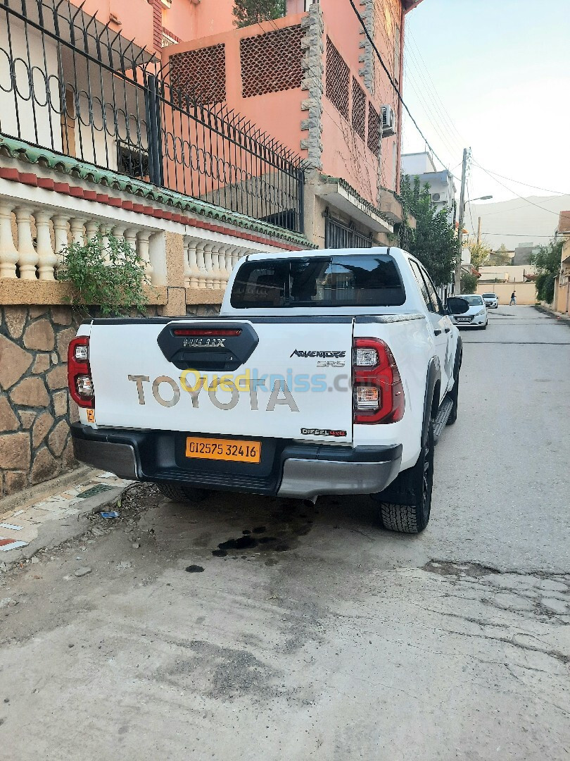 Toyota Hilux 2024 Adventure