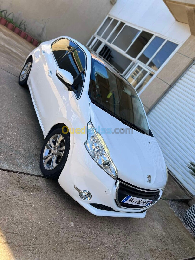 Peugeot 208 2014 208 hdi