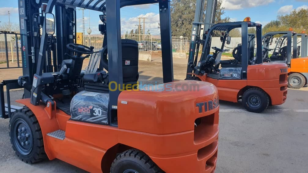 TIRSAM ISUZU CHARIOT ELEVATEUR 2023