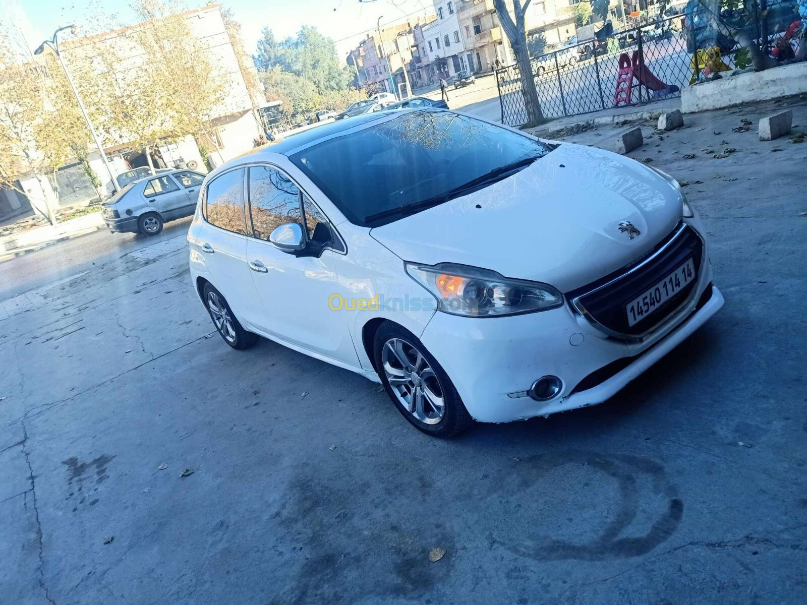 Peugeot 208 2014 Allure