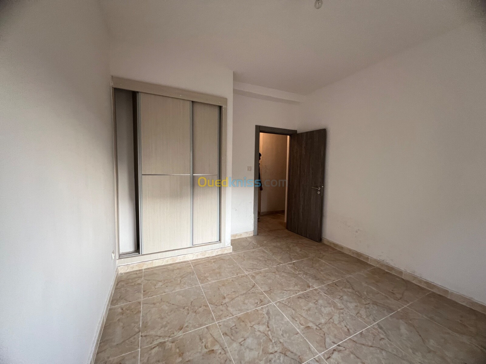 Location Appartement F4 Alger Souidania