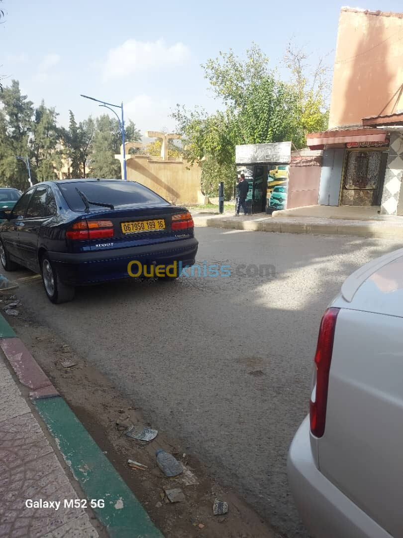 Renault Laguna 1 1999 Laguna 1