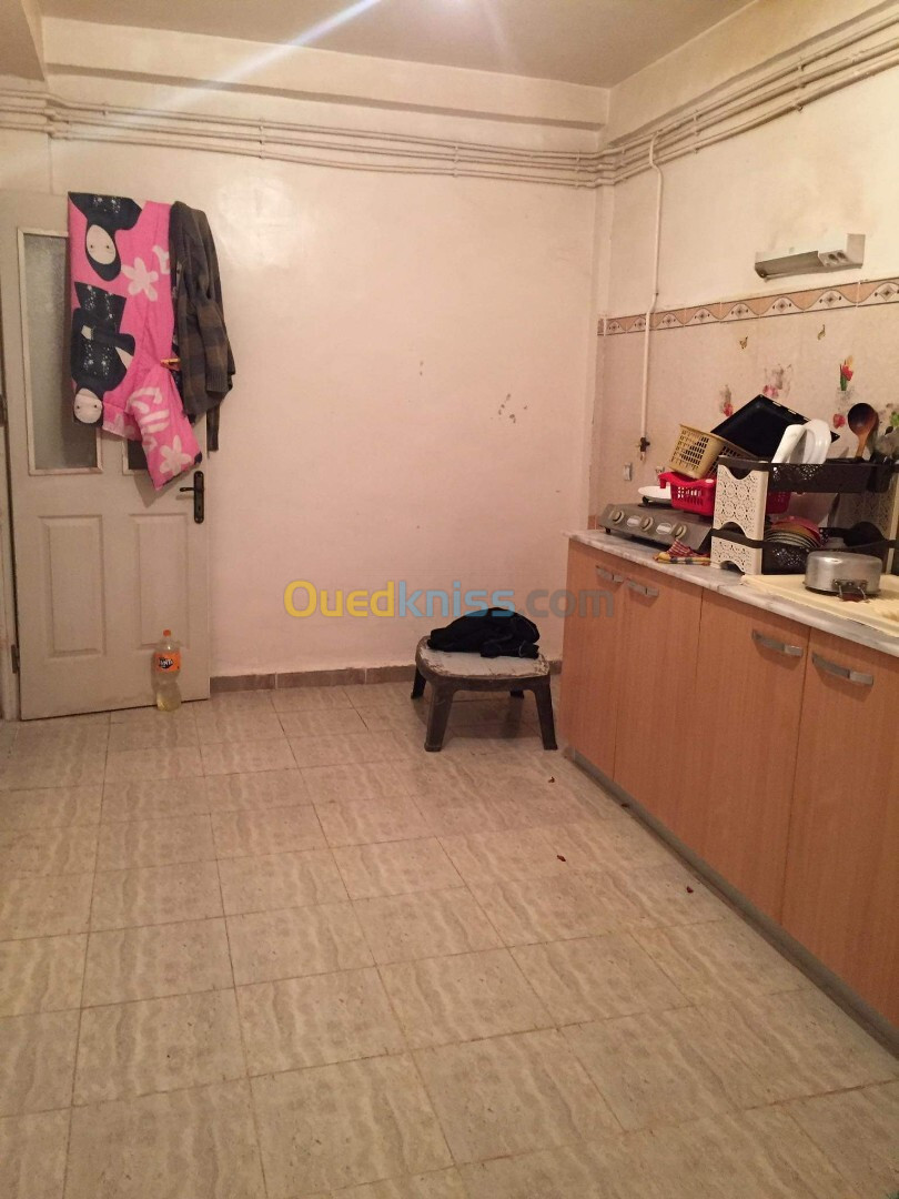 Location Appartement F3 Alger Zeralda