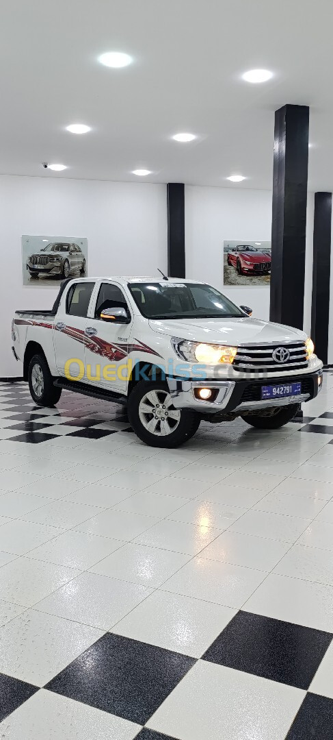 Toyota Hilux 2017 LEGEND DC 4x4