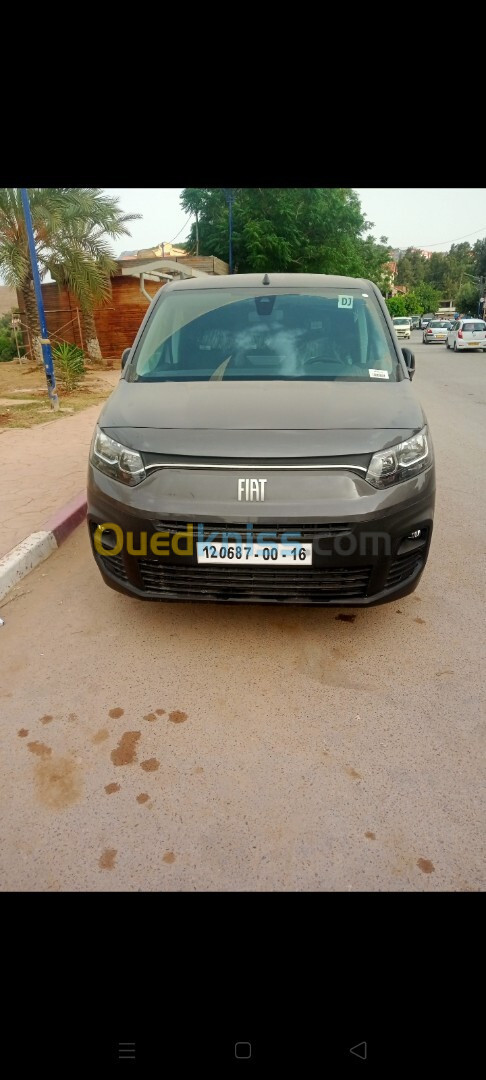 Fiat Doblo 2024 Italien