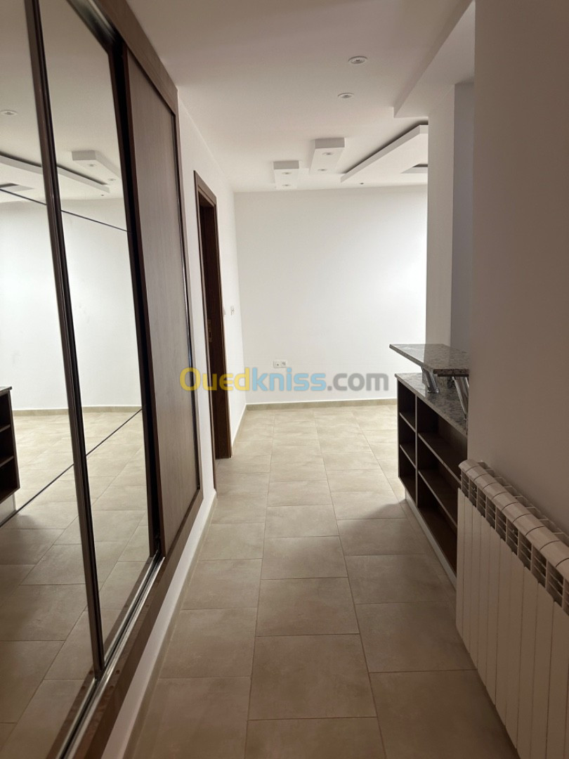 Location Appartement F5 Blida Blida