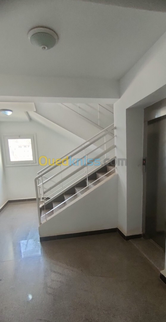 Location Appartement F3 Alger Birkhadem