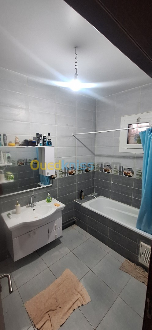 Location Appartement F3 Mostaganem Mostaganem