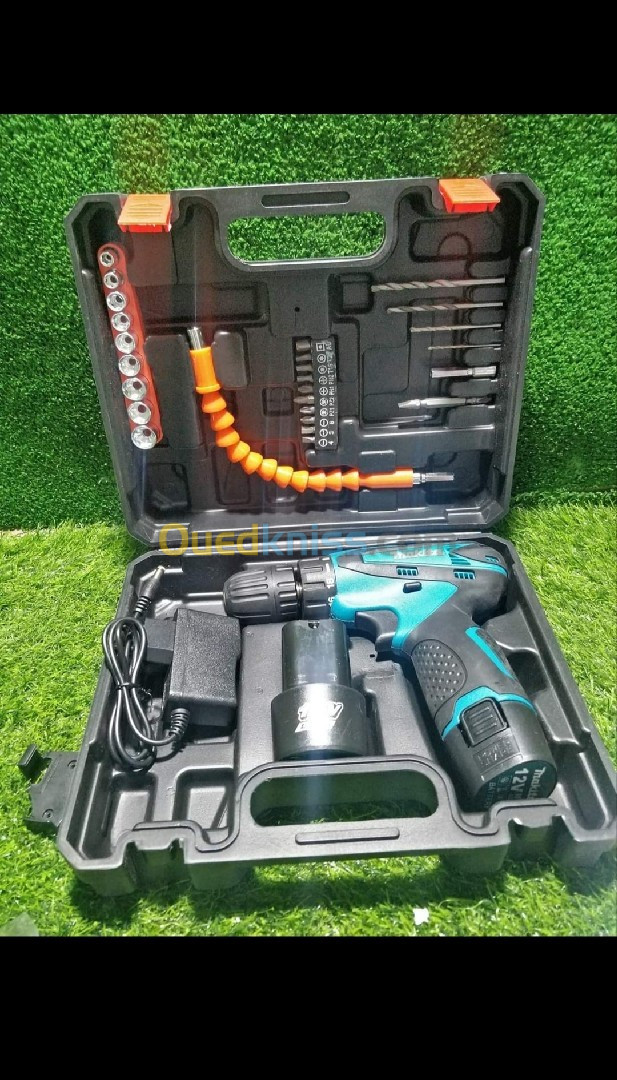 Nv Visseuse makita 12v avec accessoires 