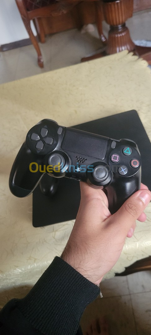 Ps4 slim 500g 2manette V2 original haba n9aya 