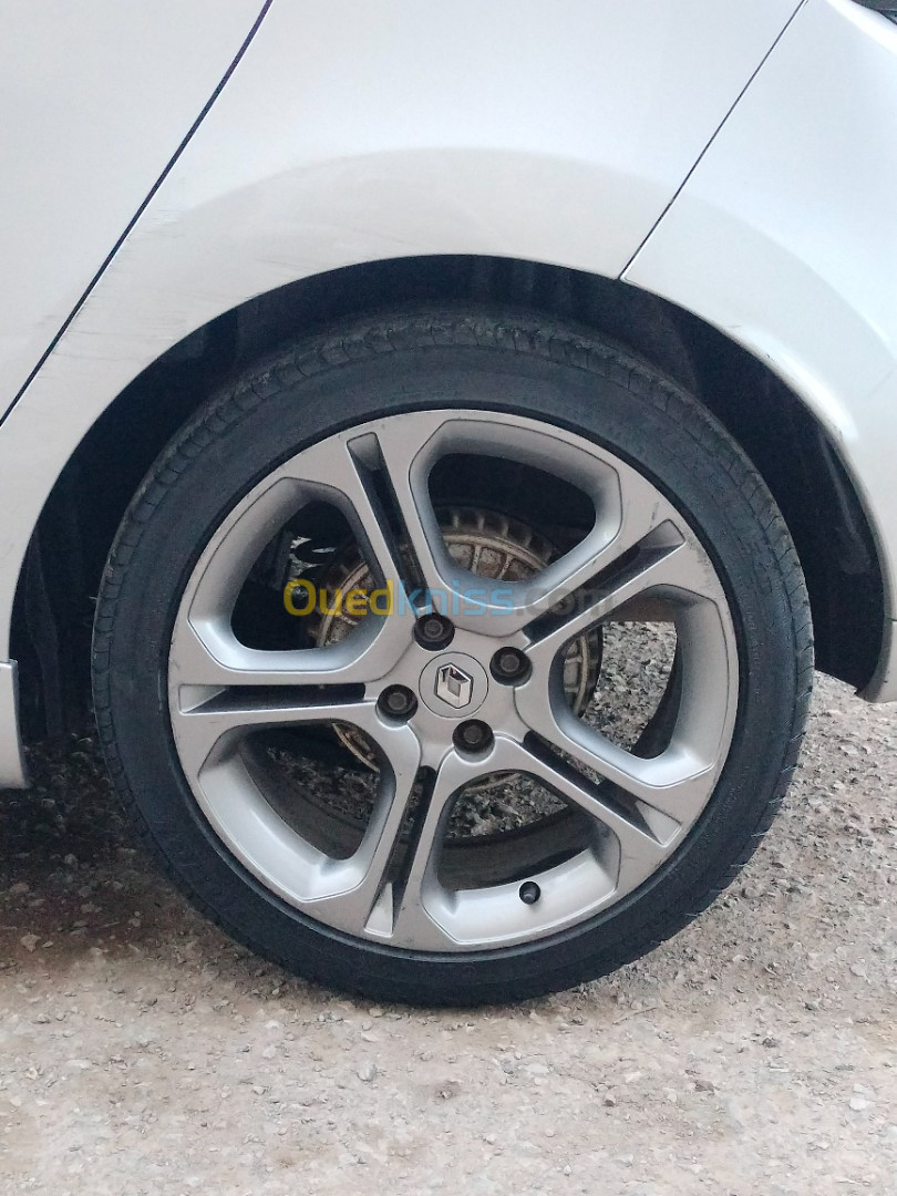 Renault Clio 4 2018 GT Line +