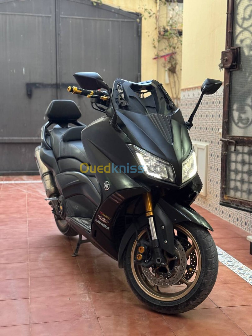 Yamaha Tmax iron 2 2016