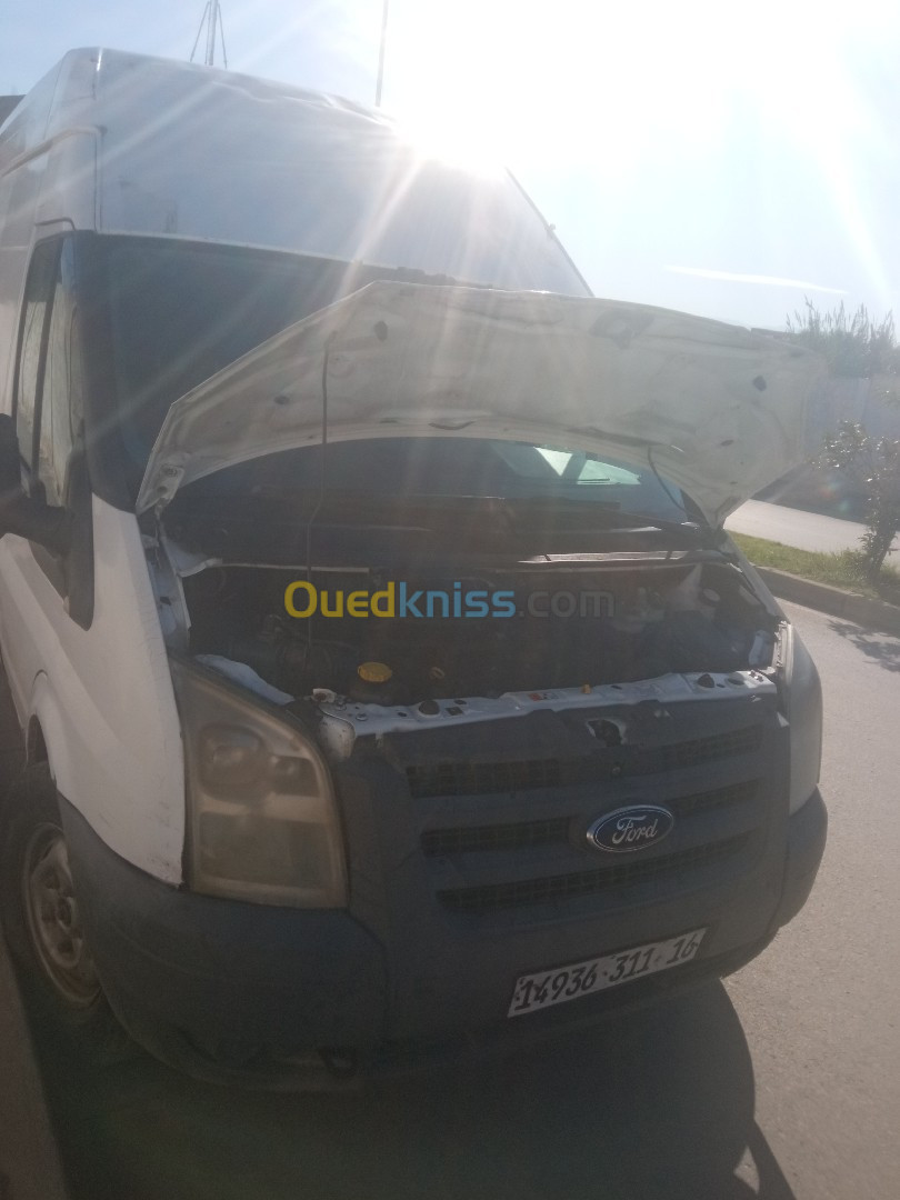 Ford Transit 2011