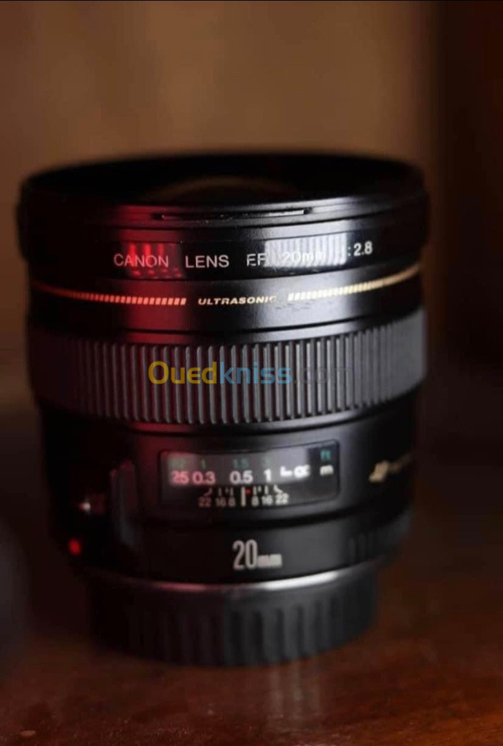 Objctif 20mm F 2.8 canon 