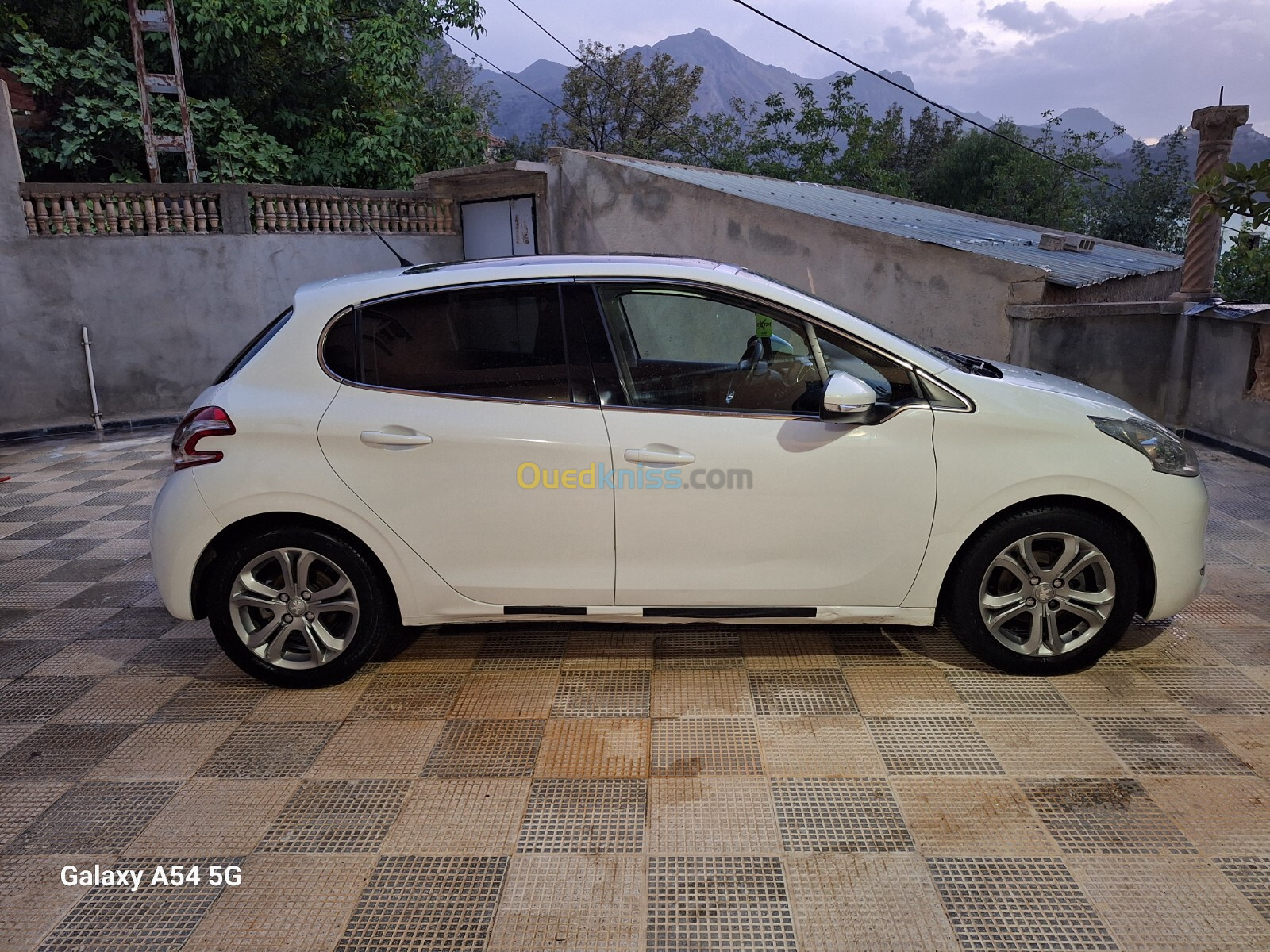 Peugeot 208 2014 Allure