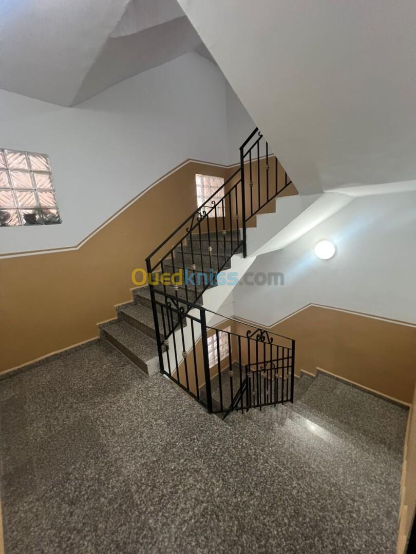 Location Appartement F4 Alger El achour